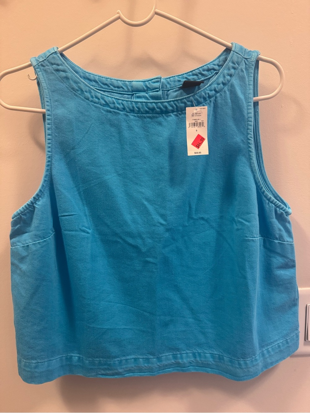 GAP sleeveless top, brands new with tags